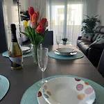 Apartament Sunlight - Free Parking & Balcony *