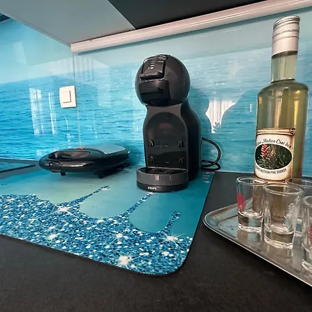 Sunlight - Free Parking & Balcony 아파트