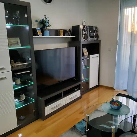 Διαμέρισμα Sunlight - Free Parking & Balcony