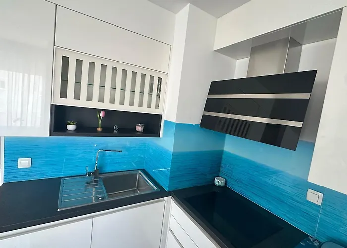 Sunlight - Free Parking & Balcony 아파트